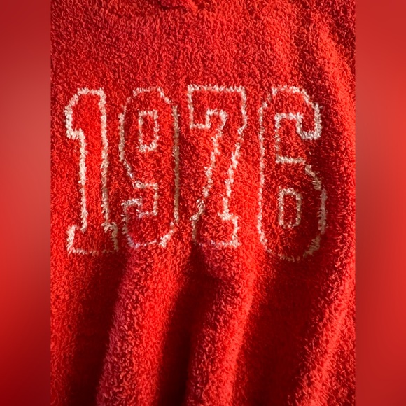 NWT Arizona Jean Co Bright Red oversized crop hoodie. Women’s XL. Very soft. - Picture 4 of 8